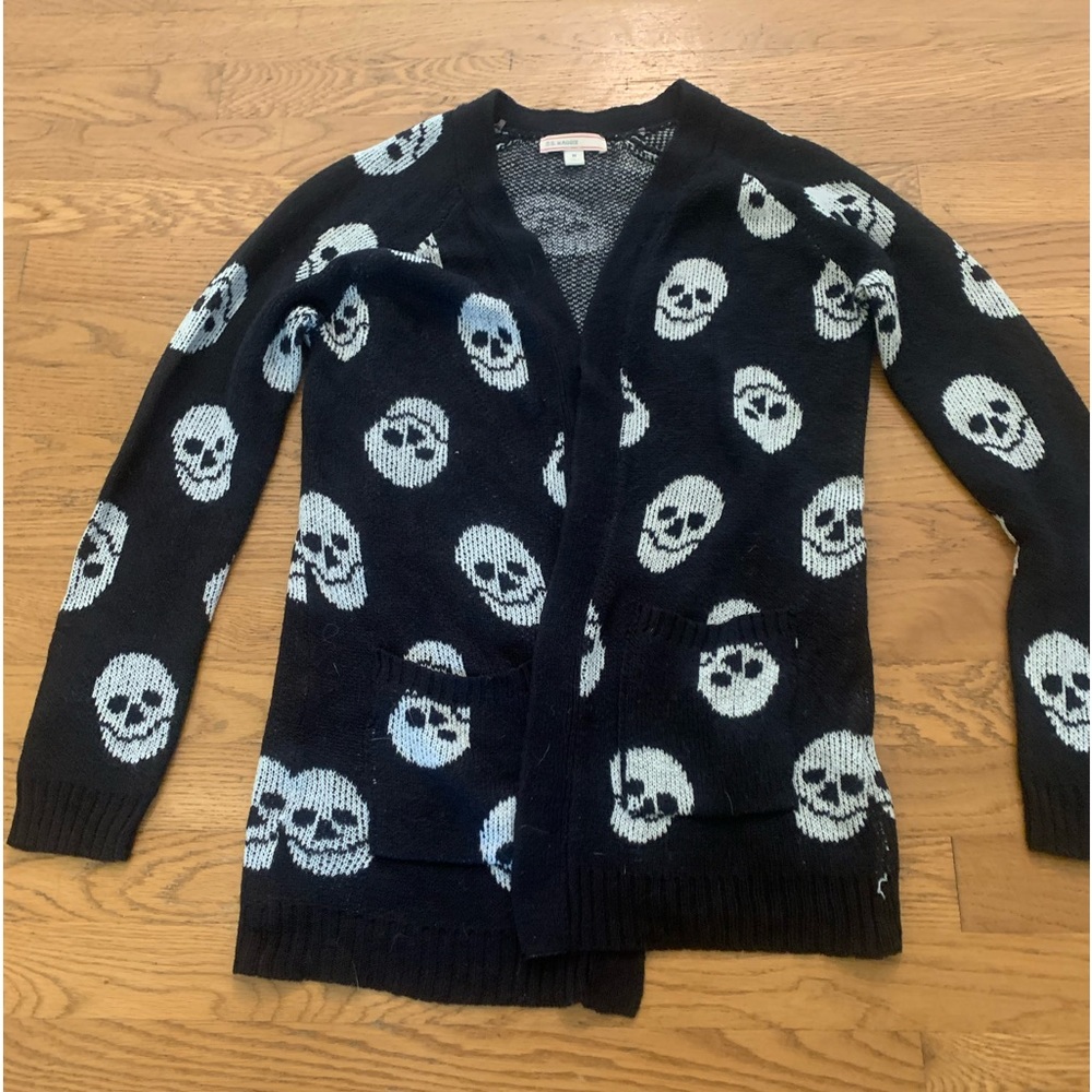 Ms. Maggie | Skull Cardigain
